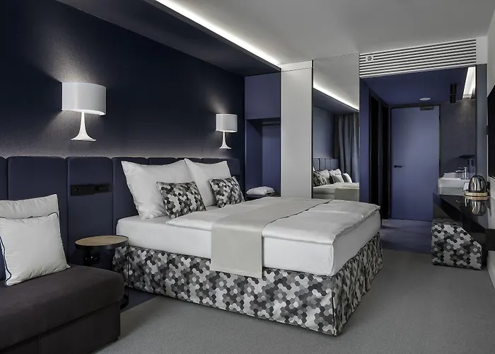 Urban CremeHotel Stelle